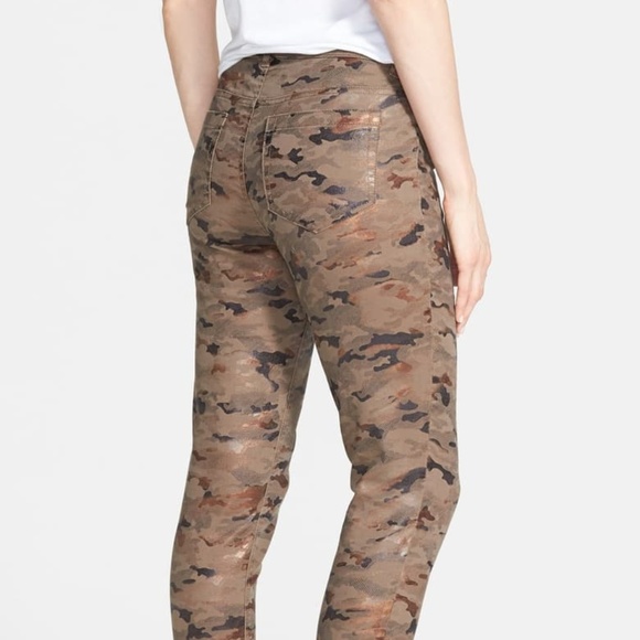 Vince Camuto Denim - VINCE CAMUTO Brown Camo Jeans